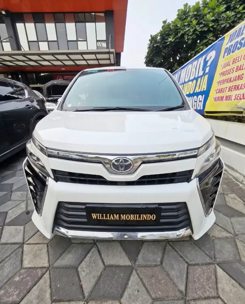 Voxy 2.0 At 2021 Putih Istimewa