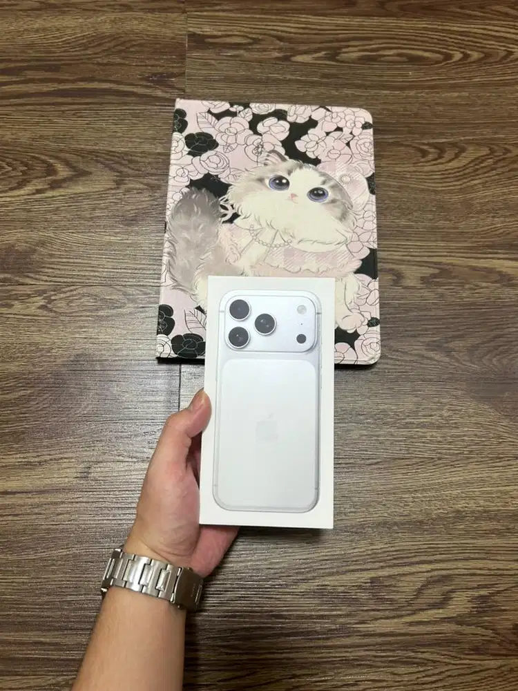 New Iphone 17 Pro 256 GB Silver