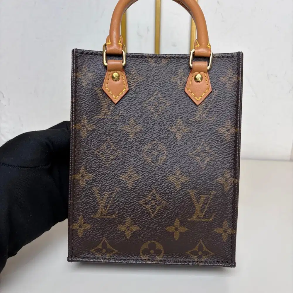 Tas Louis Vuitton LV Petit Sac Plat Monogram