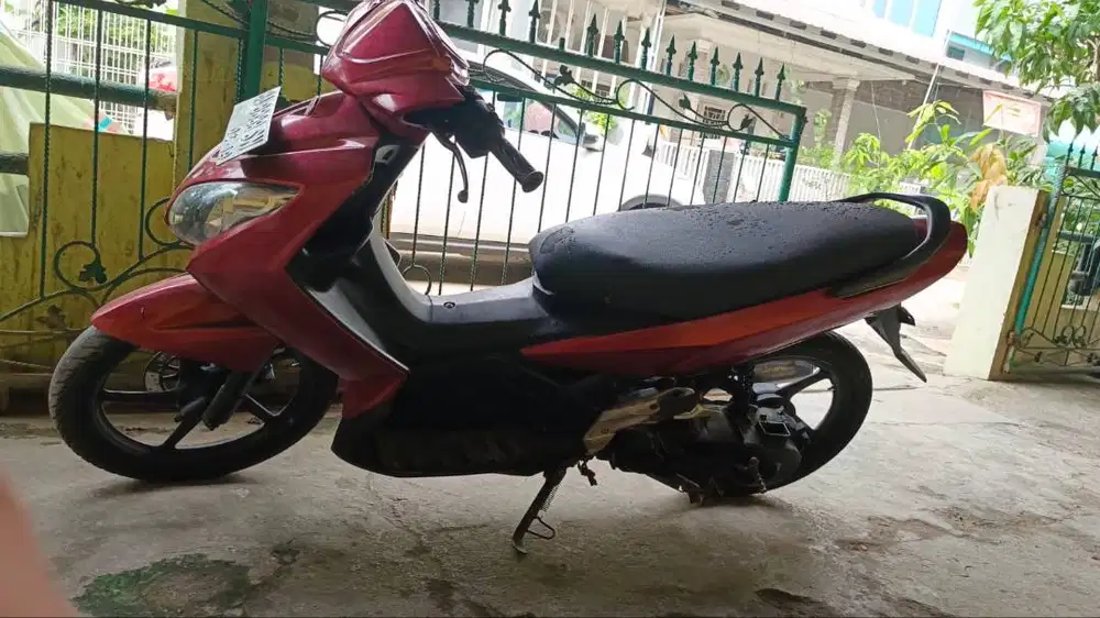 Dijual cepat dan murah yamaha nuovo th 2005