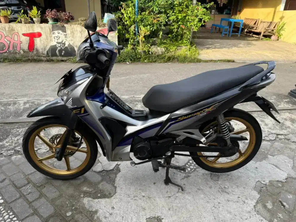 Supra helm in THN 2011 plat AB Bantul