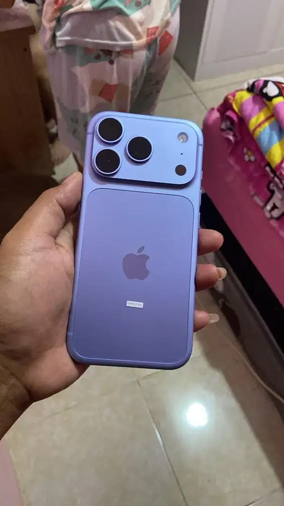 iPhone 18 Pro 256 Gb Glacier iBox pemakaian 1 Hari