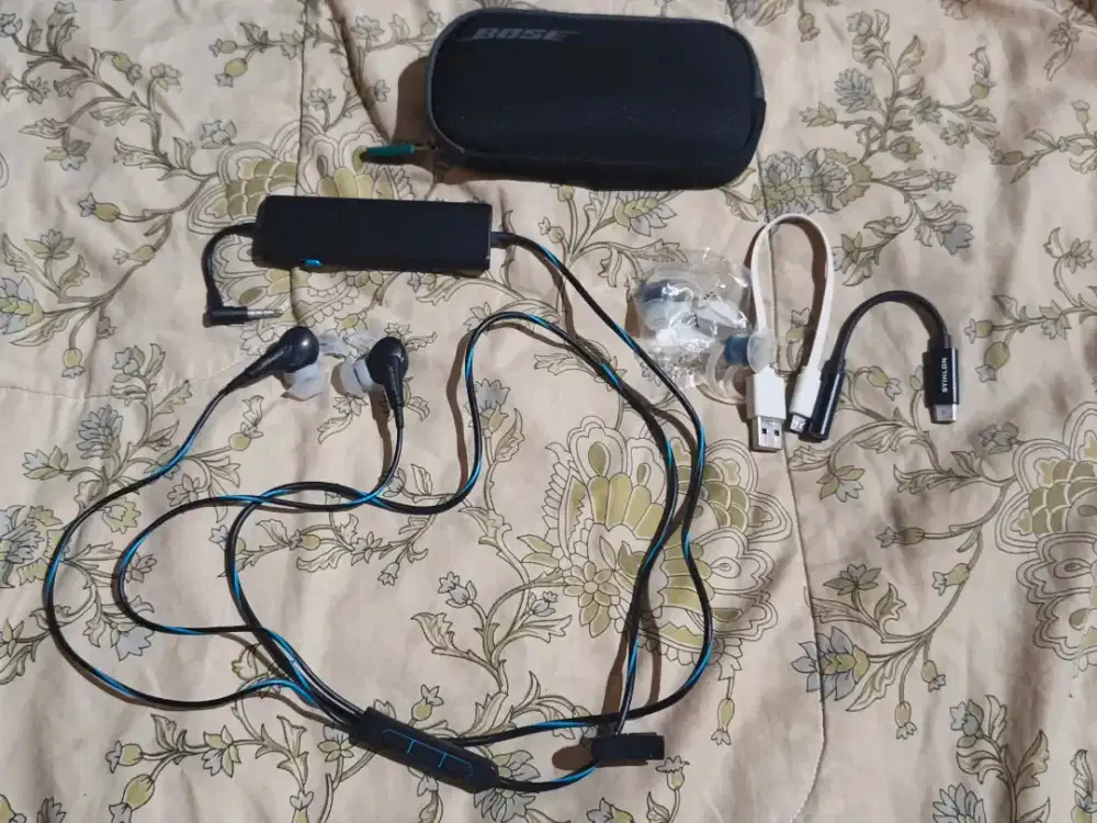 Bose Quietcomfort Qc20 Noise Cancelling Headphone