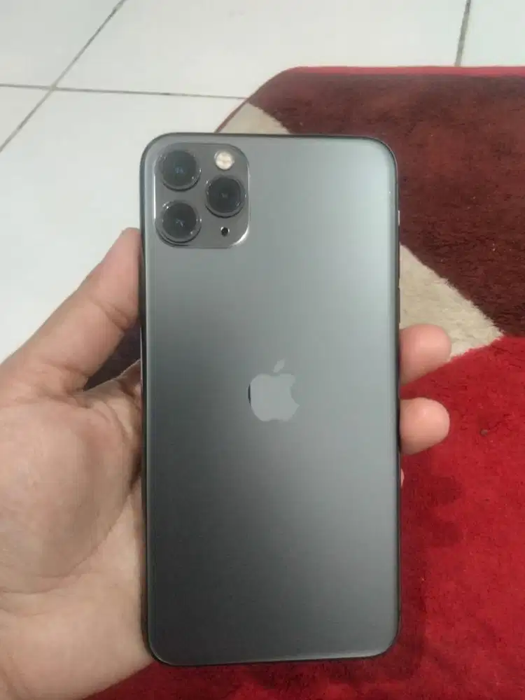 Iphone 11 pro max 256 second inter