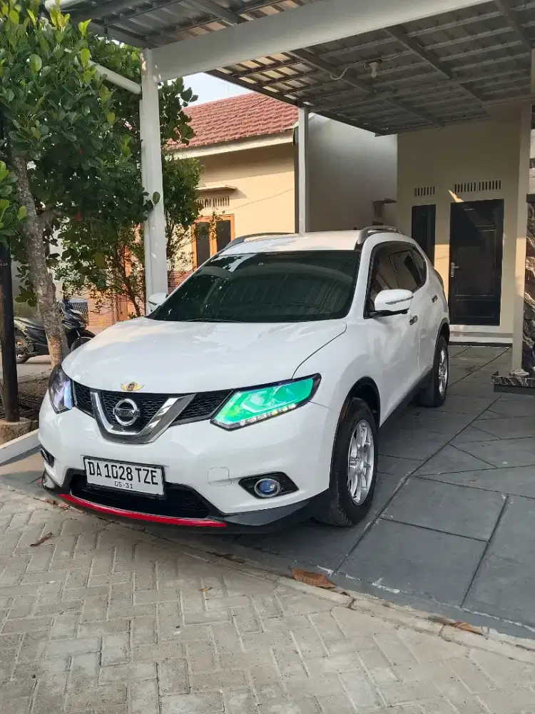 Jual mobil x-trail 2.0 tahun 2015