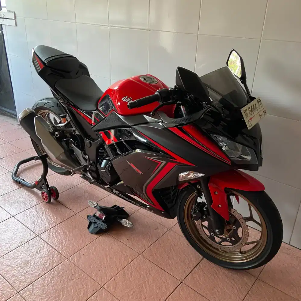 Ninja 250 Fi Special Edition Low KM Full Original 2014