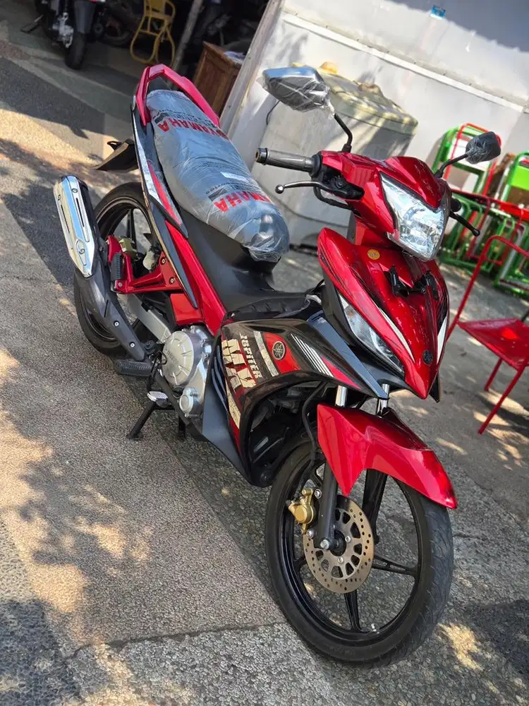 yamaha jupiter mx 135 NOS
