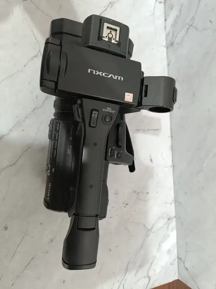 sony nxcam hxr-nx100