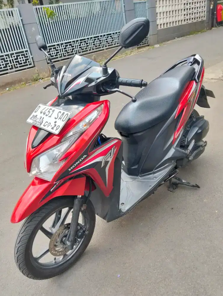 Honda Vario Fi Kzr THN 2014 Mulus Siap Pakai Saja