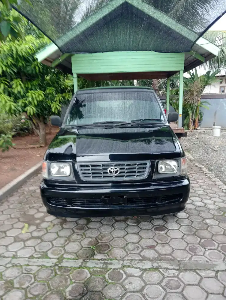 Mobil kijang pickup kapsul 20006