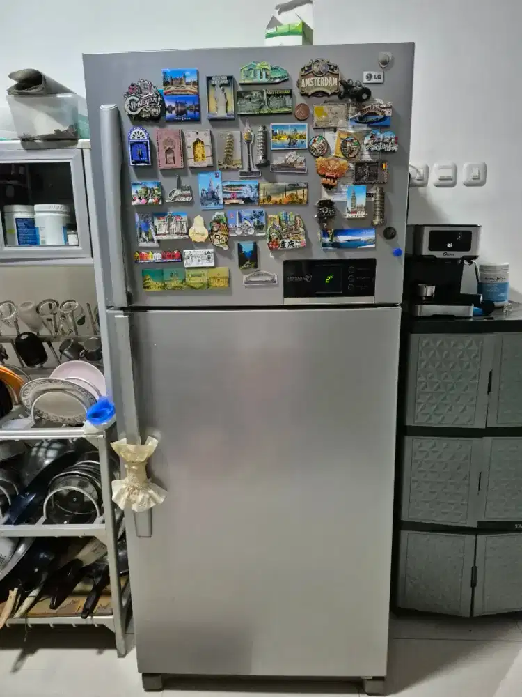 Kulkas 2 pintu LG