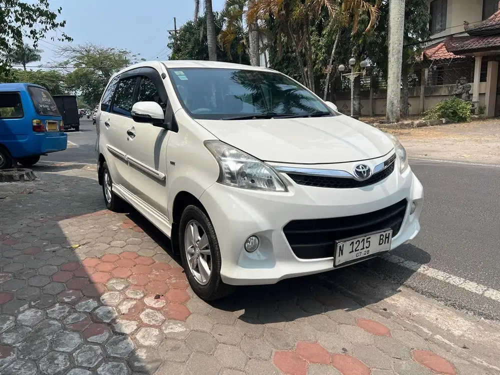 Avanza veloz 2013 AT