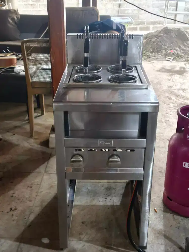 Noodle boiler 4 hole

Merk:FOMAC 
Type:PVC-4QR