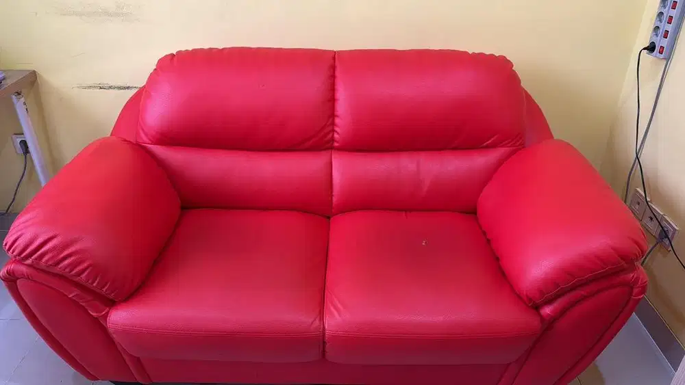 Sofa 2 Seater Merah