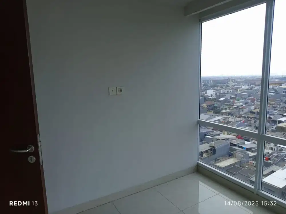 Apartemen Green Sedayu 3BR Semi Furnished Jakarta