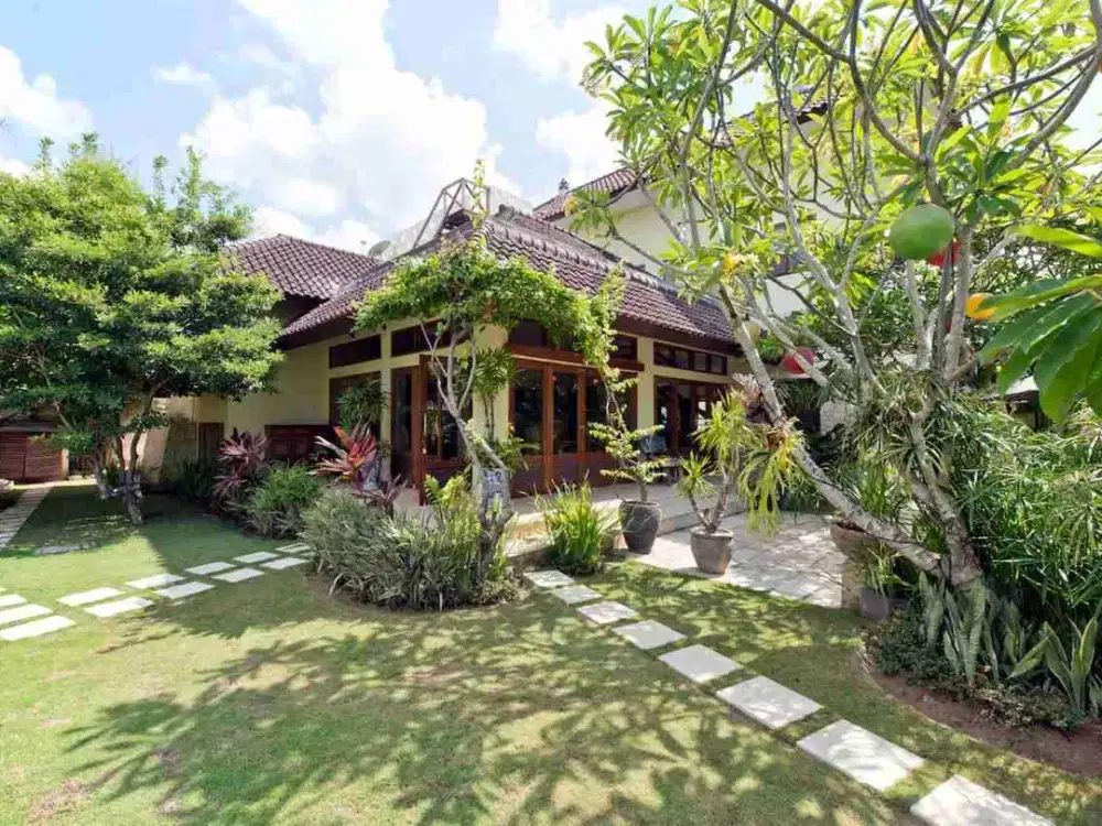 Villa Berawa Canggu Bali