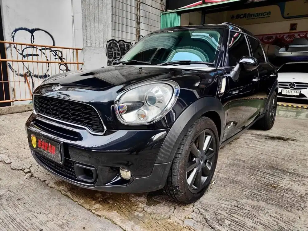 MINI COOPER COUNTRYMAN S TURBO 2011 LOW KM ANTIK