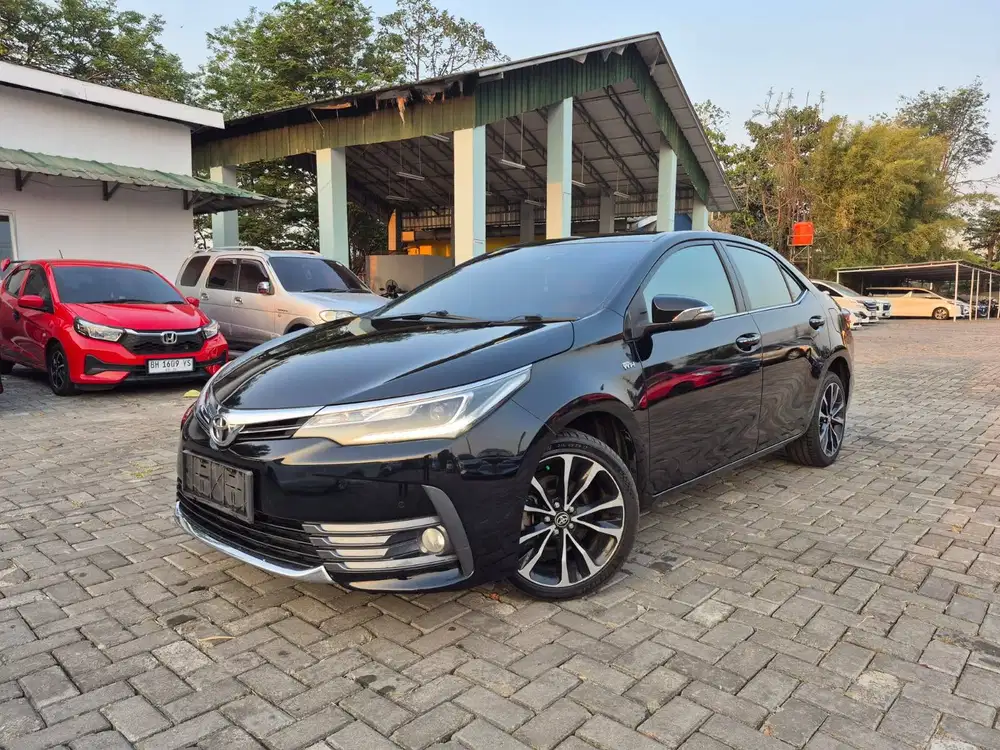 Corolla Altis 1.8 V A/T Facelift 2017