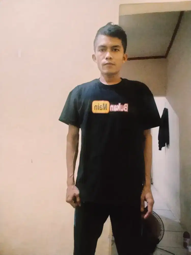 Mencari pekerjaan yang ada messnya dan yang halal