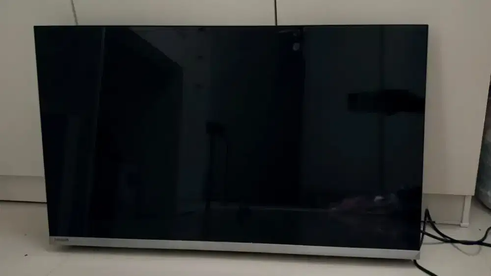 Toshiba 32 INCH LED