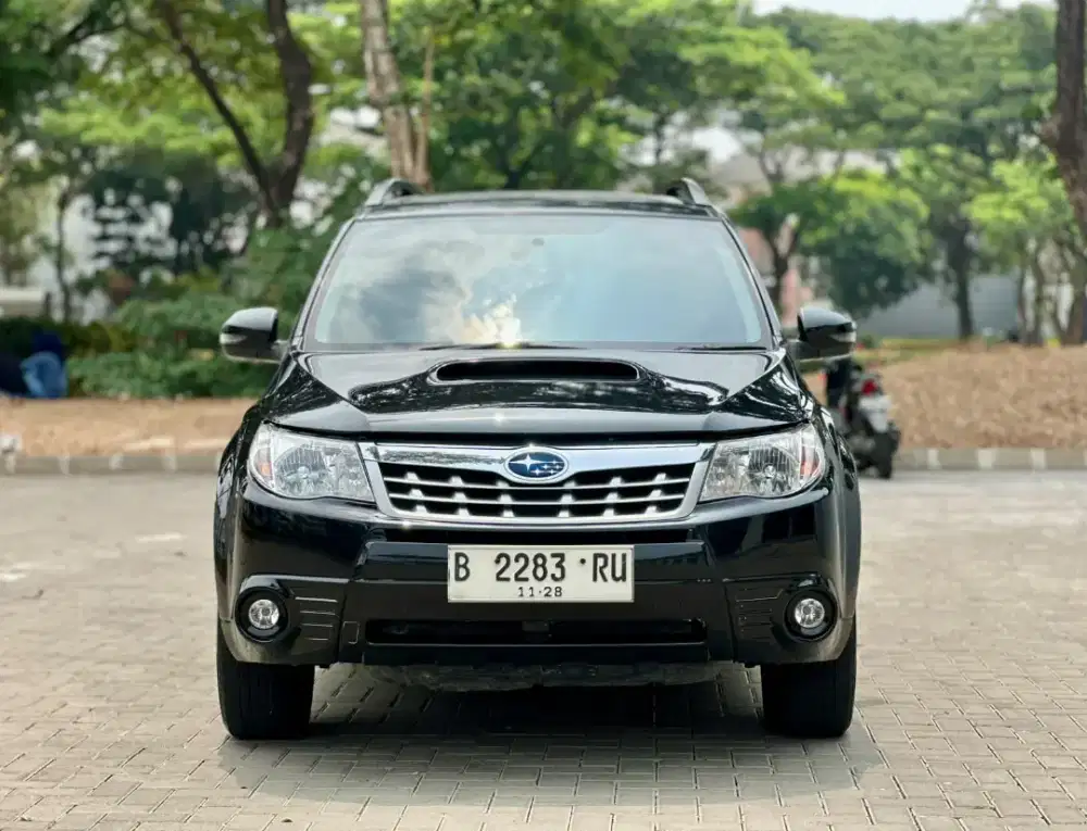 SUBARU FORESTER 2.5 XT AT 2012 HITAM