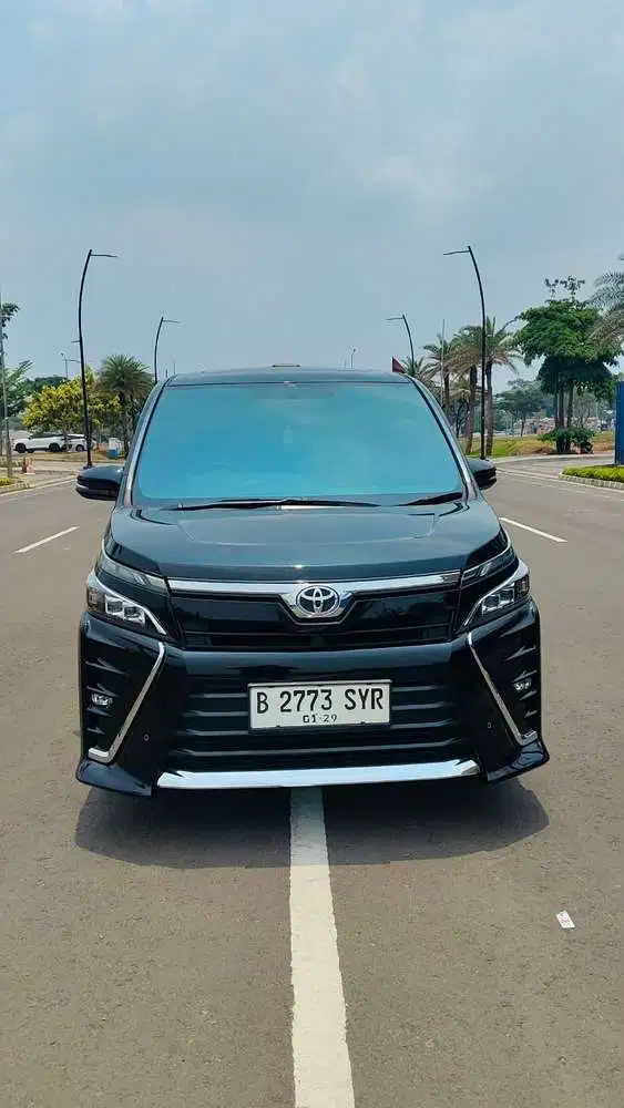 Toyota Voxy 2018 Bensin