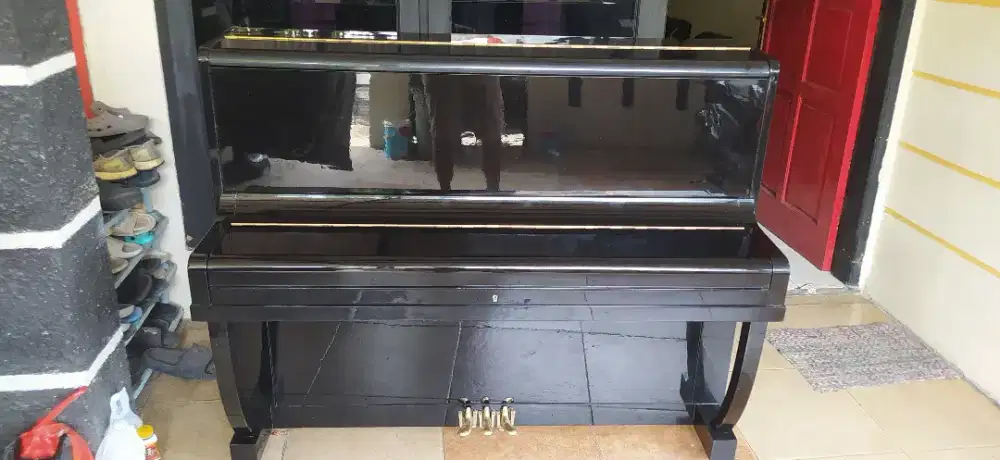 JL piano merk NIEER hitam GLOSY