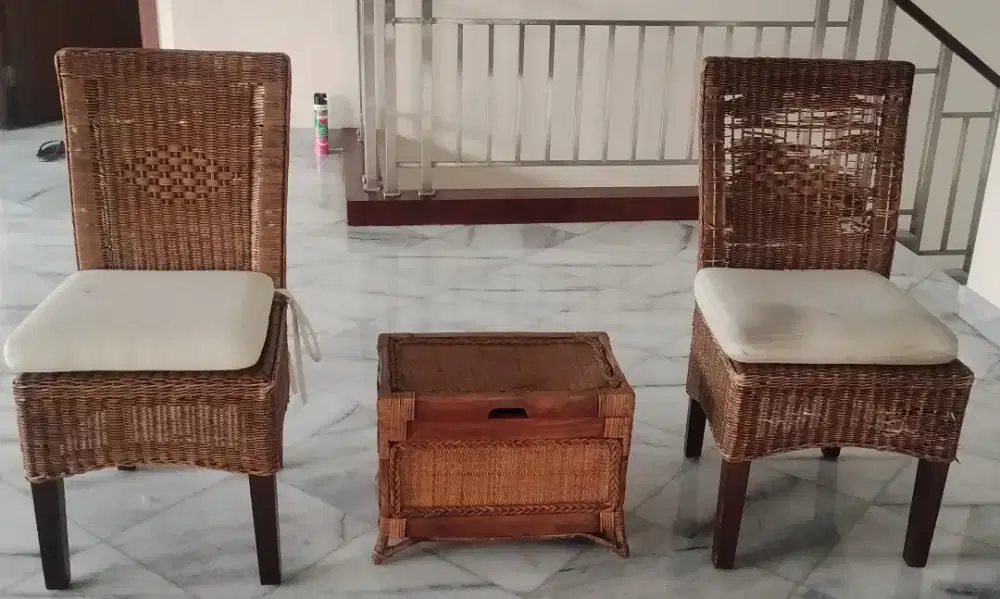 KURSI JATI ROTAN DAN MEJA ROTAN