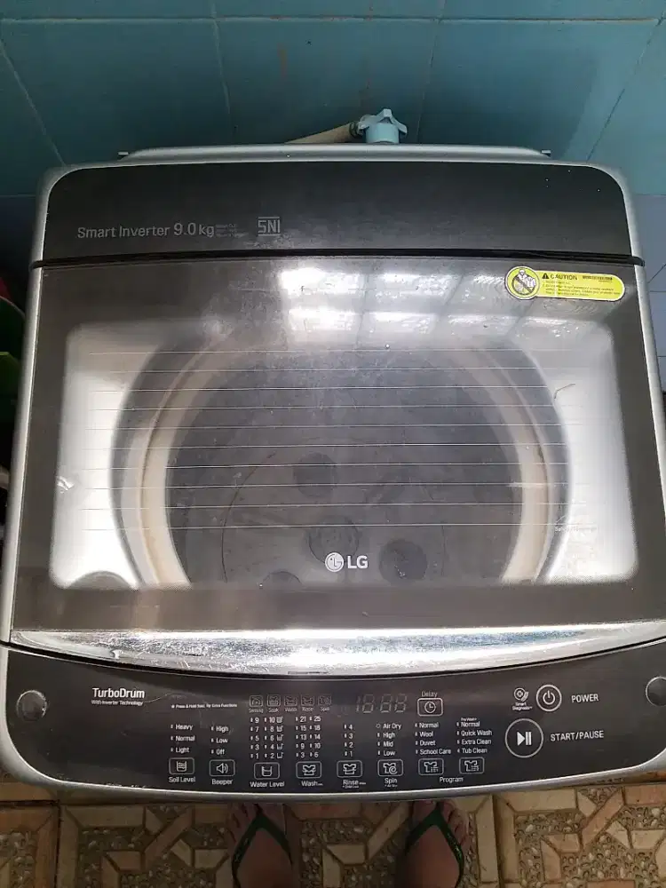 Mesin cuci LG 9 kg inverter