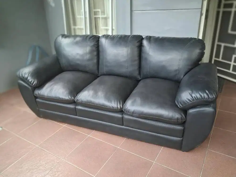 Jual Sofa Puff Boxer Kulit Sintetis 3 seater Tangerang