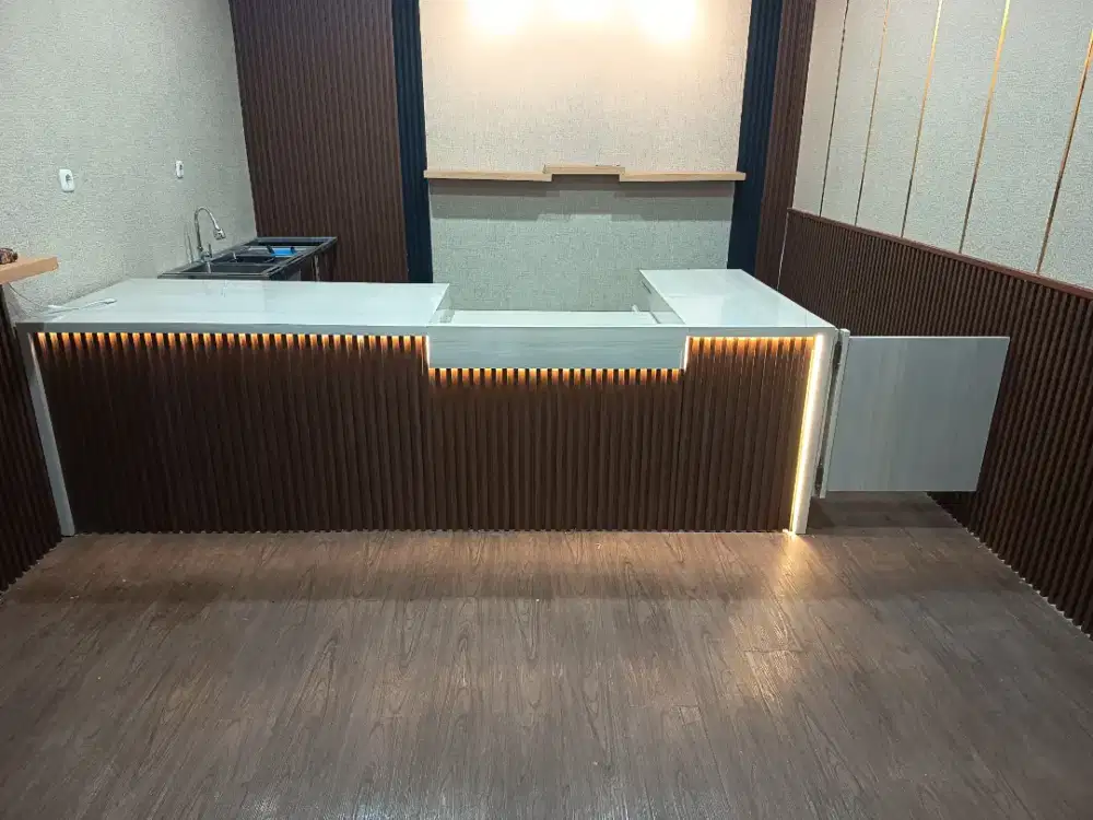 Meja coffe shop minimalis