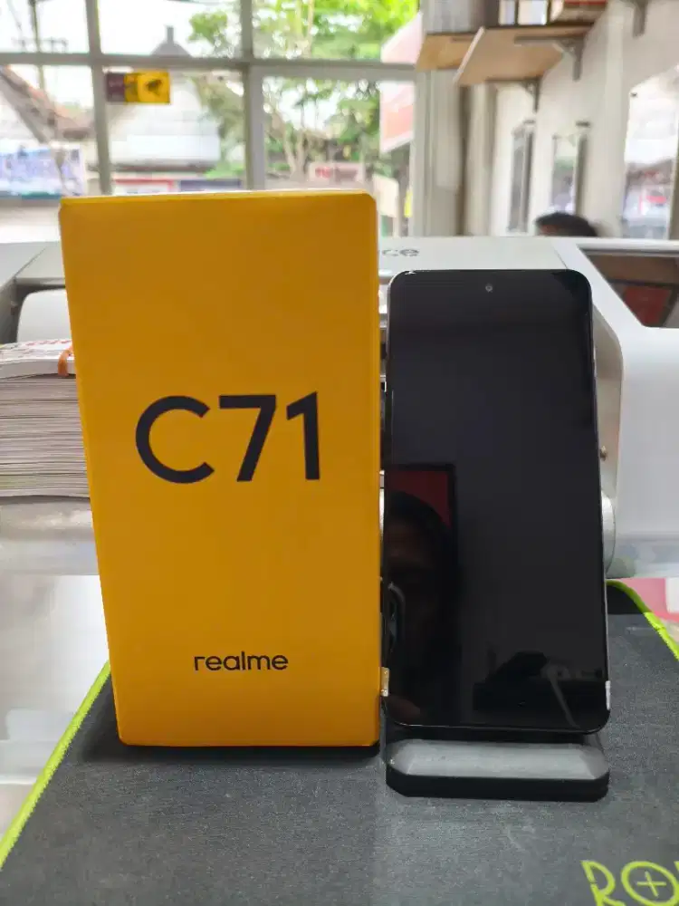 Realme C71 batrei 6300mAh, ram 6gb Rom 128gb