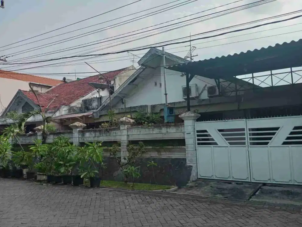 Dijual rumah hitung tanah di Dharmahusada