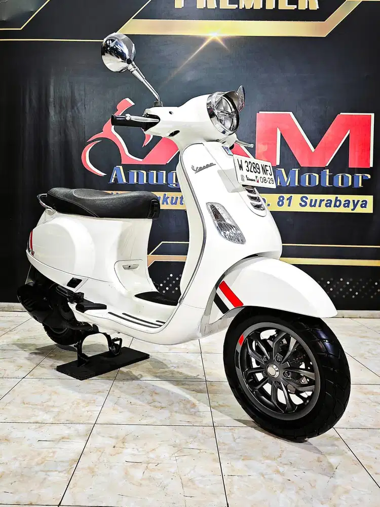 Piaggio vespa lx 125cc white glossy th 2024. Anugerah motor rungkut