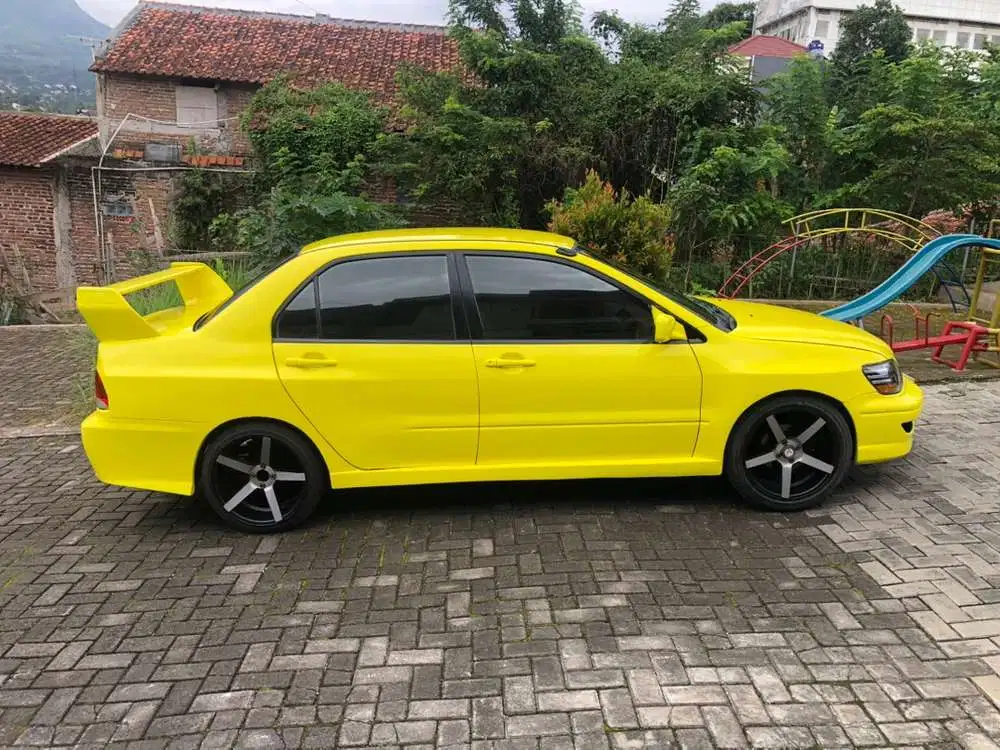 Mitsubishi Lancer Cedia 2003 Bensin