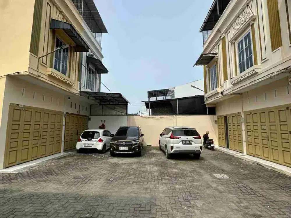 Dijual townhouse daerah Tuasan
