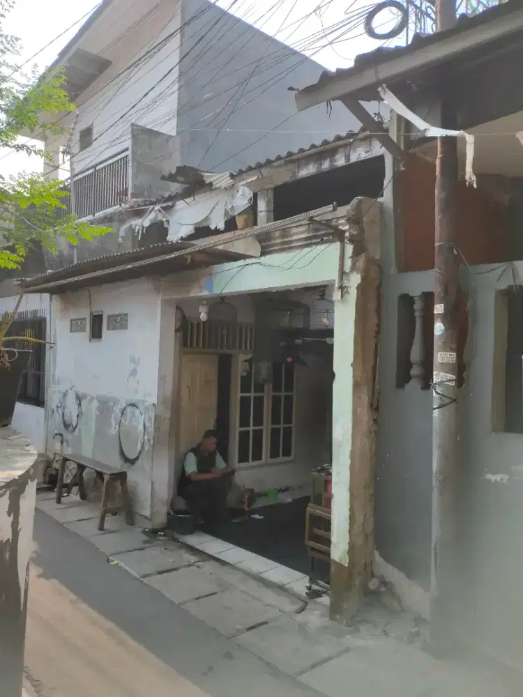 dijual rumah tinggal jl.asia baru - duri kepa