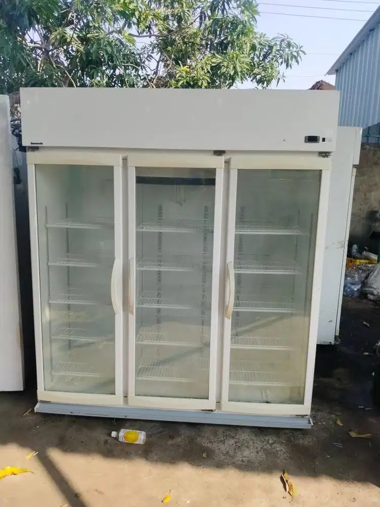 Showcase 3 Pintu Panasonic