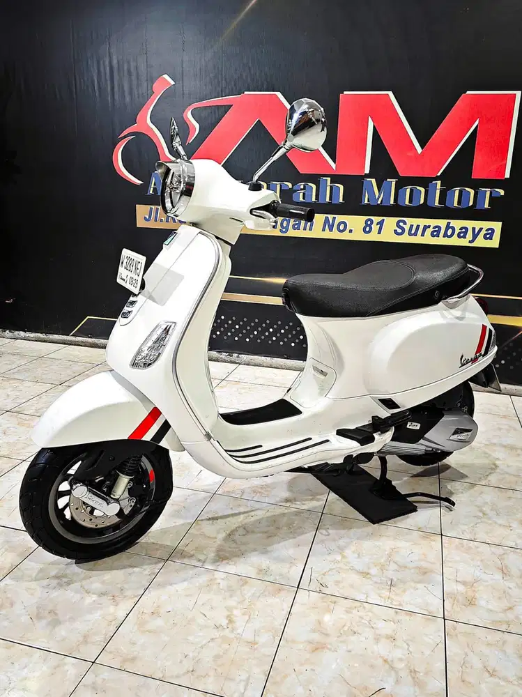 Piaggio vespa lx 125cc white glossy mewah th 2024. Anugerah motor