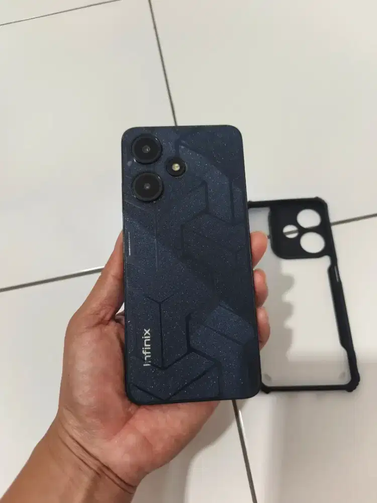 Infinix hot 8/128GB