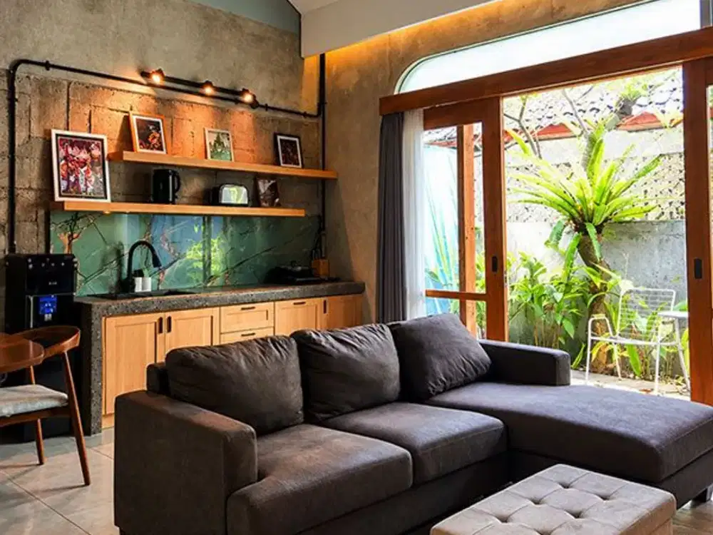AMR-053.LCL.1 | 1-Bedroom Industrial Loft Apartment for Monthly Rent – Renon, Denpasar