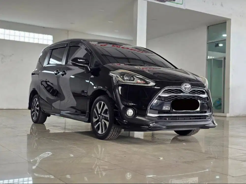 (TDP 26 JUTA) Toyota Sienta Q CVT 2017