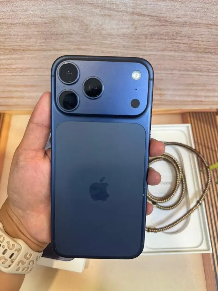 iPhone 17 Pro Max 512GB Blue iBox BH 95% Lengkap