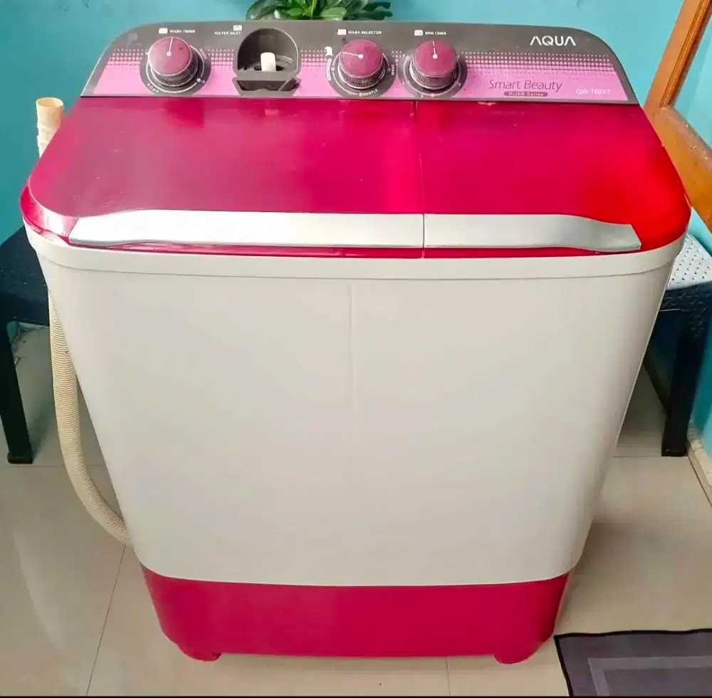 Mesin cuci merek AQUA ukuran 7kg