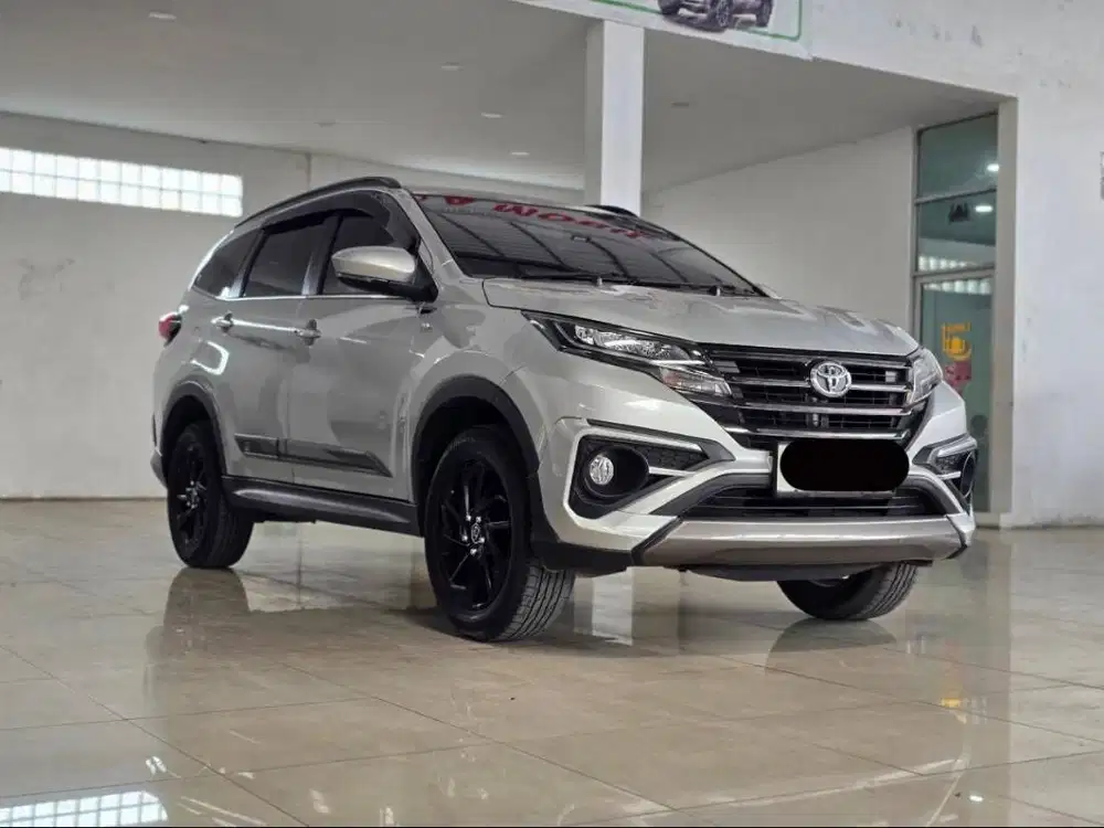 Toyota Rush 1.5 GR Sport Manual 2023 / Terios