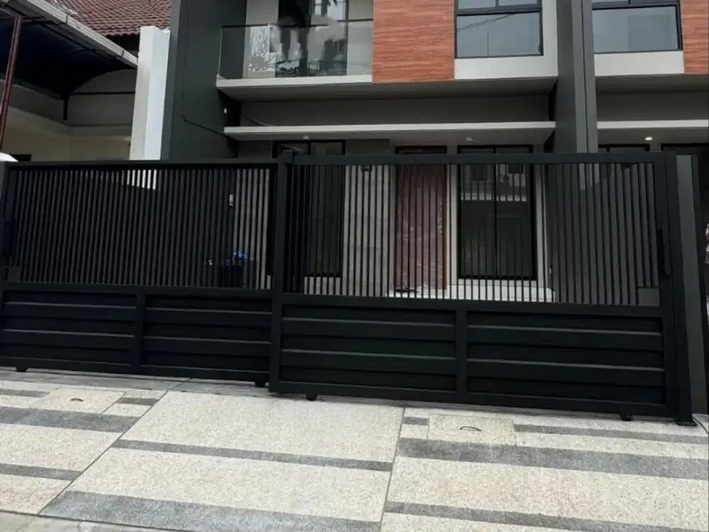 Rumah Mulyosari Prima Surabaya Timur Minimalis Strategis Row 3,5Mobil