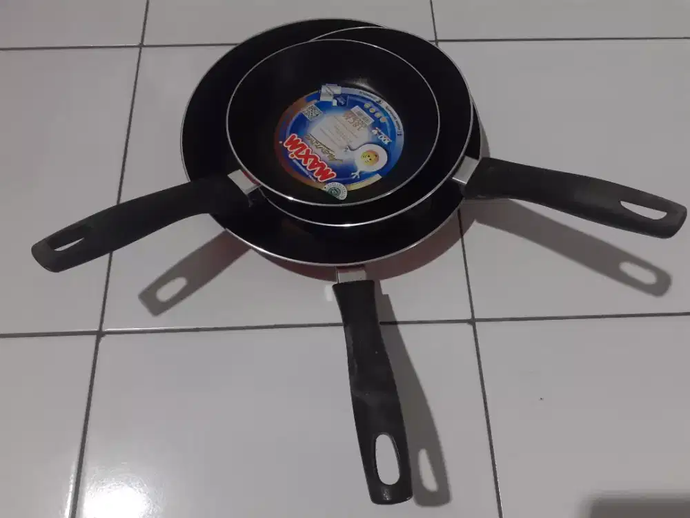 PANCI GORENG MAXIM 3 UKURAN ANTI LENGKET KONDISI BARU
