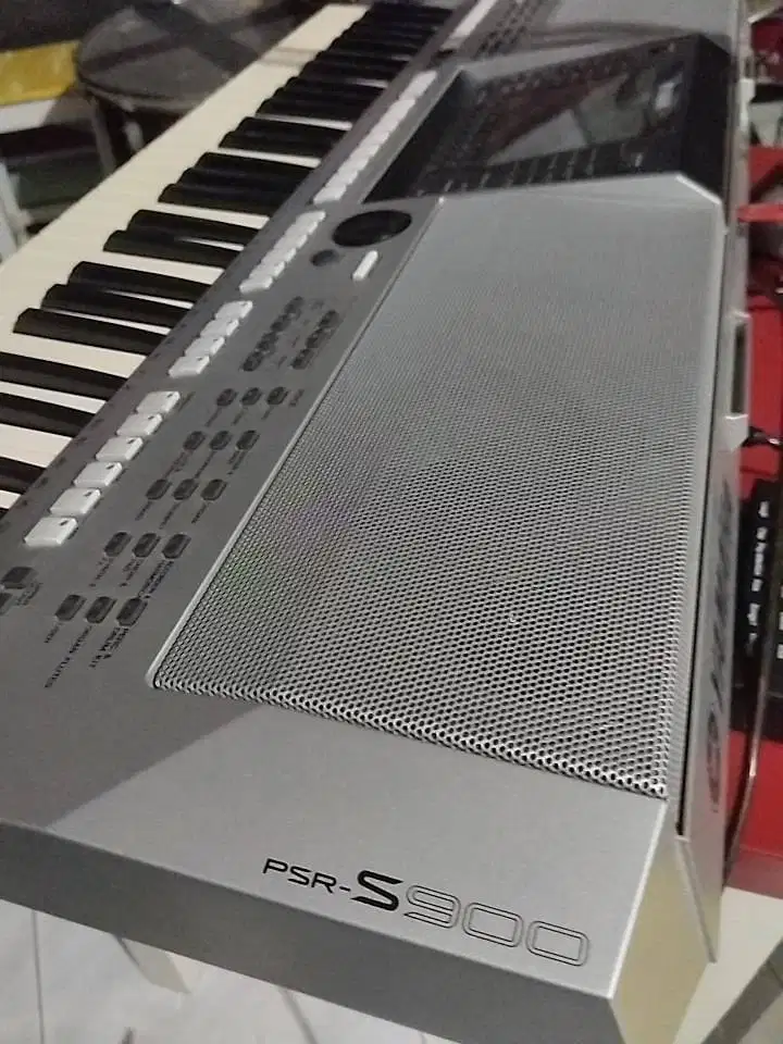 YAMAHA PSR -S900 MULUS ISIAN LENGKAP SIAP MANGGUNG