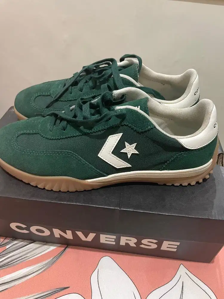 sepatu converse