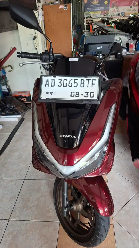 Pcx 160 burgundy 2025 murah